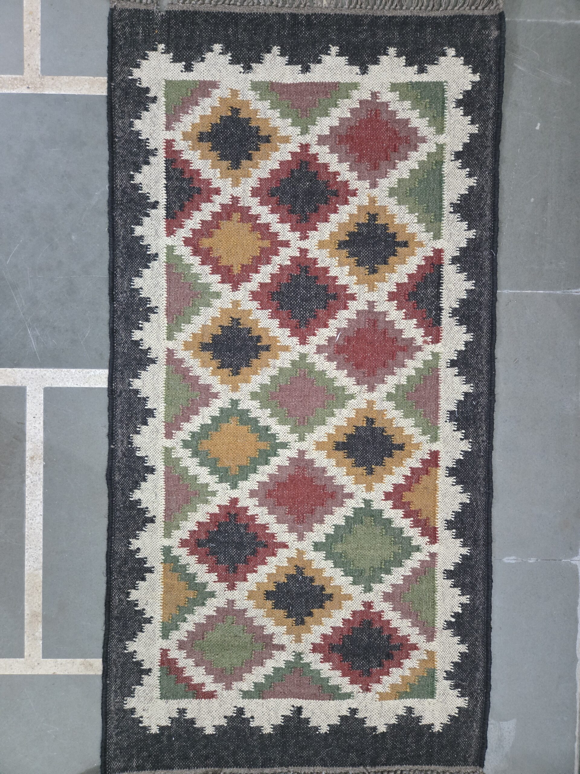 Wool Jute Diamond Rug