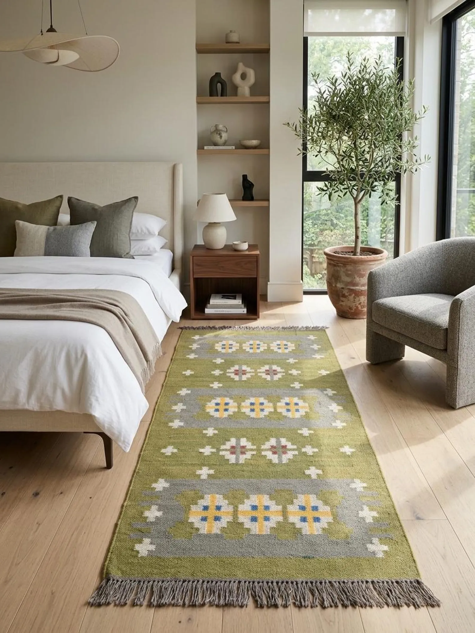 Traditional farmhouse geometric rug pattern